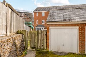 Photo 21- click for photo gallery